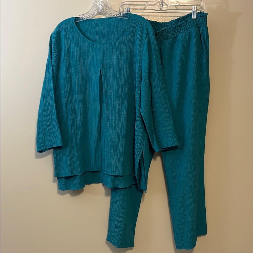 Coldwater Creek Teal Two-Piece Set